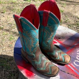Macie bean cowgirl boots